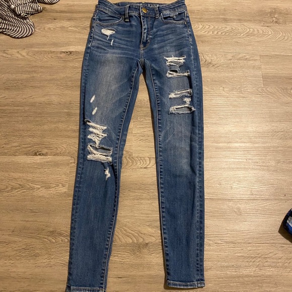 High rise American eagle jeans - Picture 2 of 3